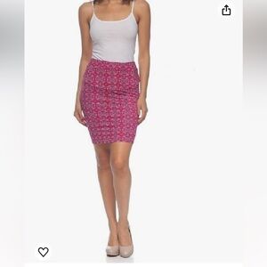 Capella A 2-Pice Set Stretch Mini Skirt Featuring Allover Print And Top - Size M